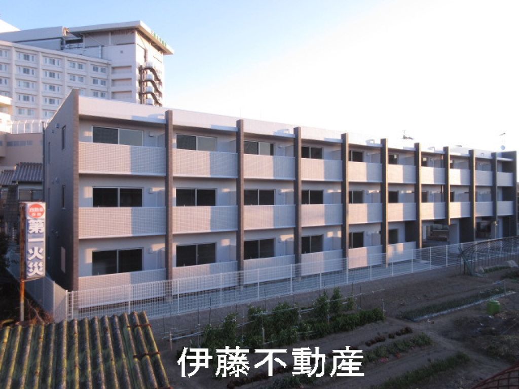 サクラーレ　2階　205号室